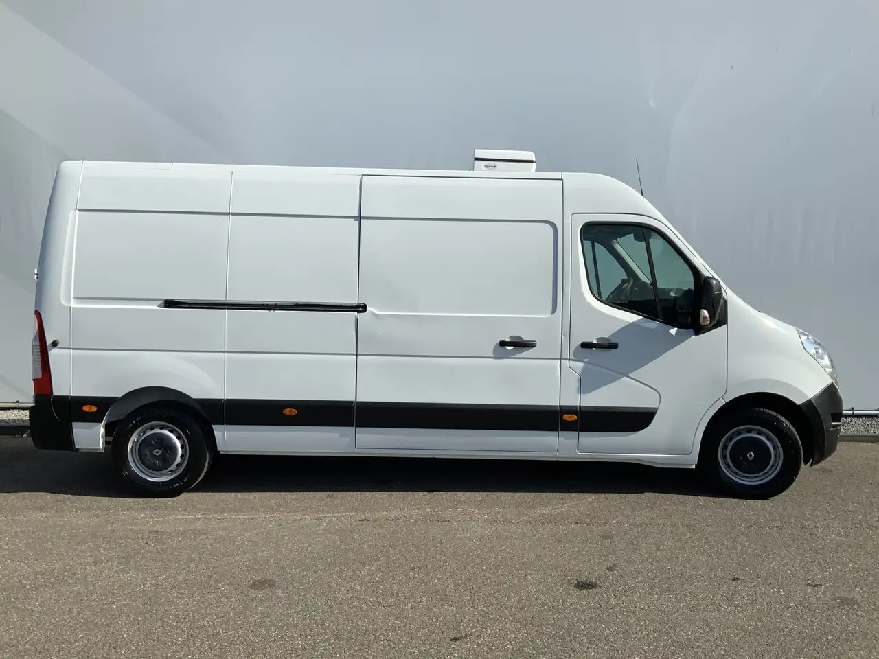 Renault Master T35 2.3 dCi L3H2 Maxi Koelauto Cruise 3 Zits Euro إيجار Renault Master T35 2.3 dCi L3H2 Maxi Koelauto Cruise 3 Zits Euro: صور 25