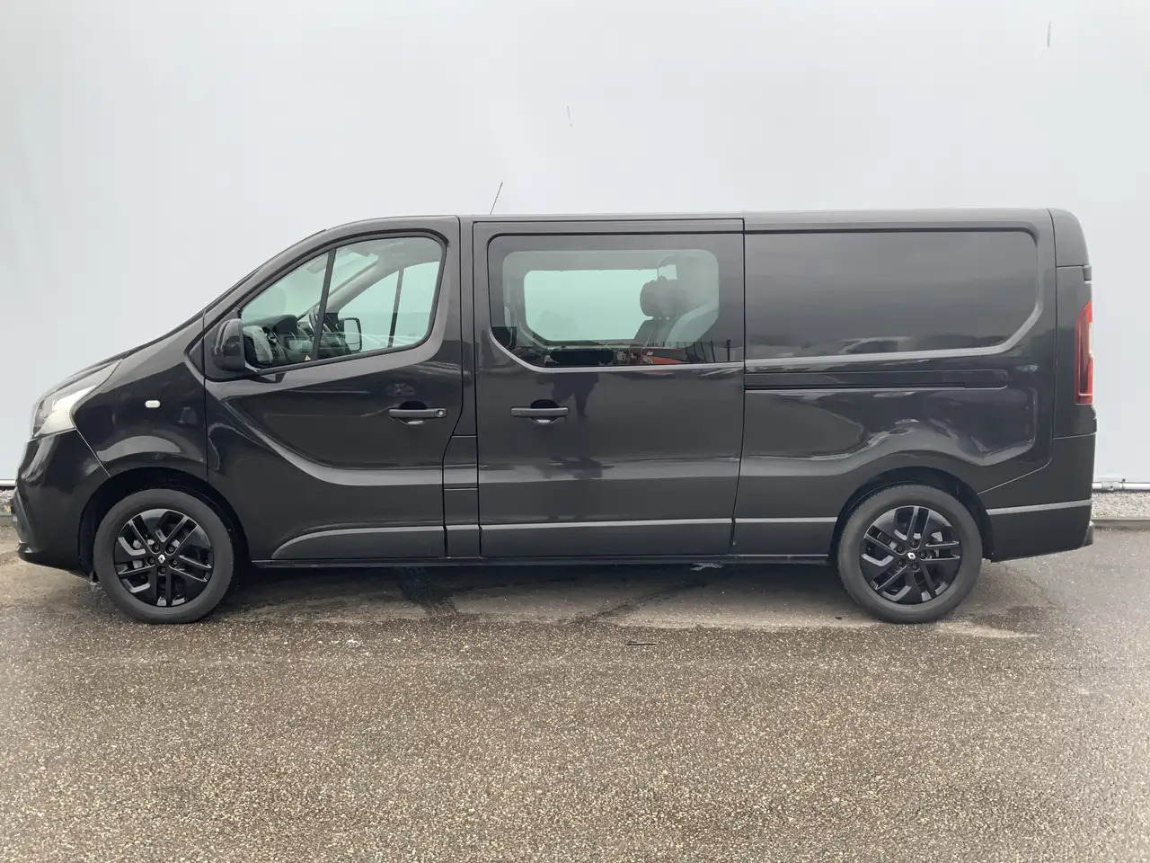 Renault Trafic 1.6 dCi T29 L2H1 Dub Cab 5 Zits Airco Cruise Navi - الشاحنات الصغيرة كابينة مزدوجة: صور 3 Renault Trafic 1.6 dCi T29 L2H1 Dub Cab 5 Zits Airco Cruise Navi - الشاحنات الصغيرة كابينة مزدوجة: صور 3