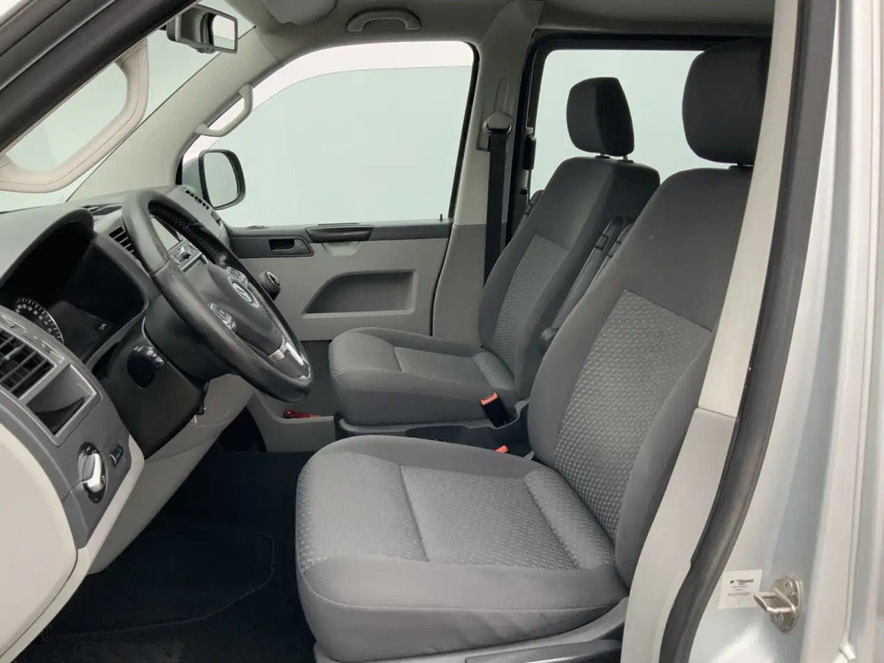 Volkswagen T5 Transporter MARGE 2.0 TDI L2H1 Dub Cab Airco Cruise Alu Velg S - الشاحنات الصغيرة كابينة مزدوجة: صور 4 Volkswagen T5 Transporter MARGE 2.0 TDI L2H1 Dub Cab Airco Cruise Alu Velg S - الشاحنات الصغيرة كابينة مزدوجة: صور 4