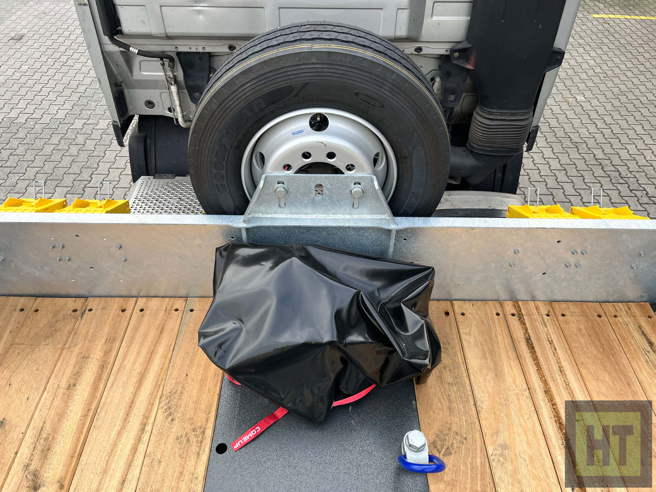 Faymonville MAX Trailer 3-Achs-Semi-hydr.Ladeboden mit Rampen-Holzbelag - عربة مسطحة منخفضة نصف مقطورة: صور 3 Faymonville MAX Trailer 3-Achs-Semi-hydr.Ladeboden mit Rampen-Holzbelag - عربة مسطحة منخفضة نصف مقطورة: صور 3