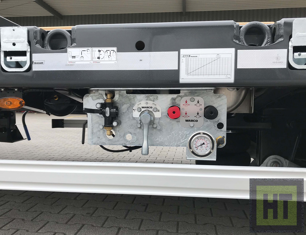 Faymonville MAX Trailer 4-Achs-Tele-Semi-Rampen-nachlaufgelenkt - عربة مسطحة منخفضة نصف مقطورة: صور 3 Faymonville MAX Trailer 4-Achs-Tele-Semi-Rampen-nachlaufgelenkt - عربة مسطحة منخفضة نصف مقطورة: صور 3