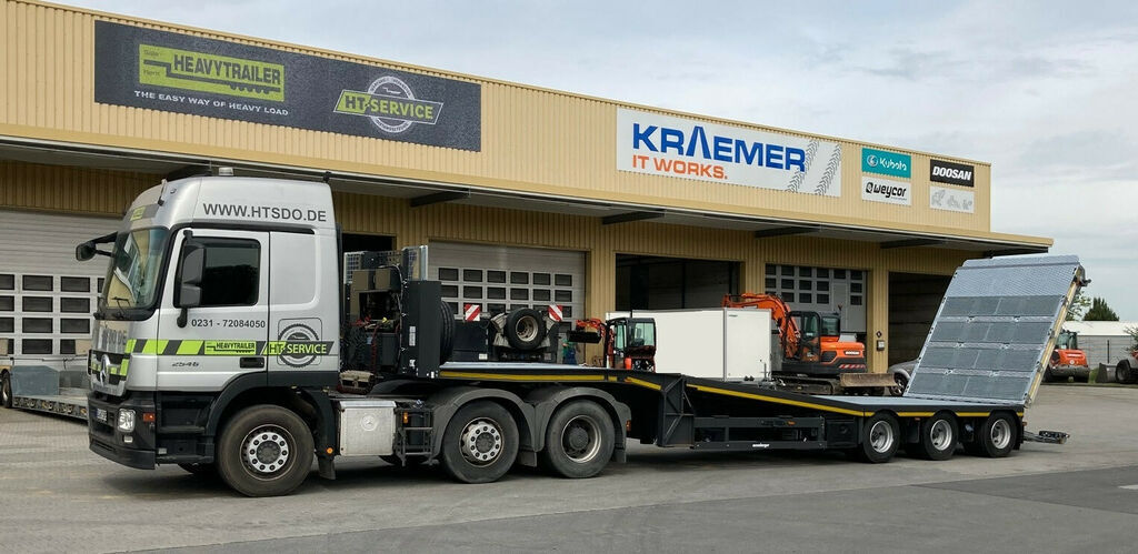 Meusburger 3-Achs-Satteltieflader mit abklappbarem Heck - عربة مسطحة منخفضة نصف مقطورة: صور 1 Meusburger 3-Achs-Satteltieflader mit abklappbarem Heck - عربة مسطحة منخفضة نصف مقطورة: صور 1