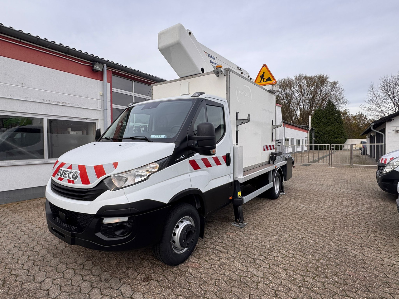 IVECO Daily 70C18 Hubarbeitsbühne Steiger France Elevateur 172 CPL EURO 6C - مصاعد الازدهار محمولة على شاحنة: صور 1 IVECO Daily 70C18 Hubarbeitsbühne Steiger France Elevateur 172 CPL EURO 6C - مصاعد الازدهار محمولة على شاحنة: صور 1