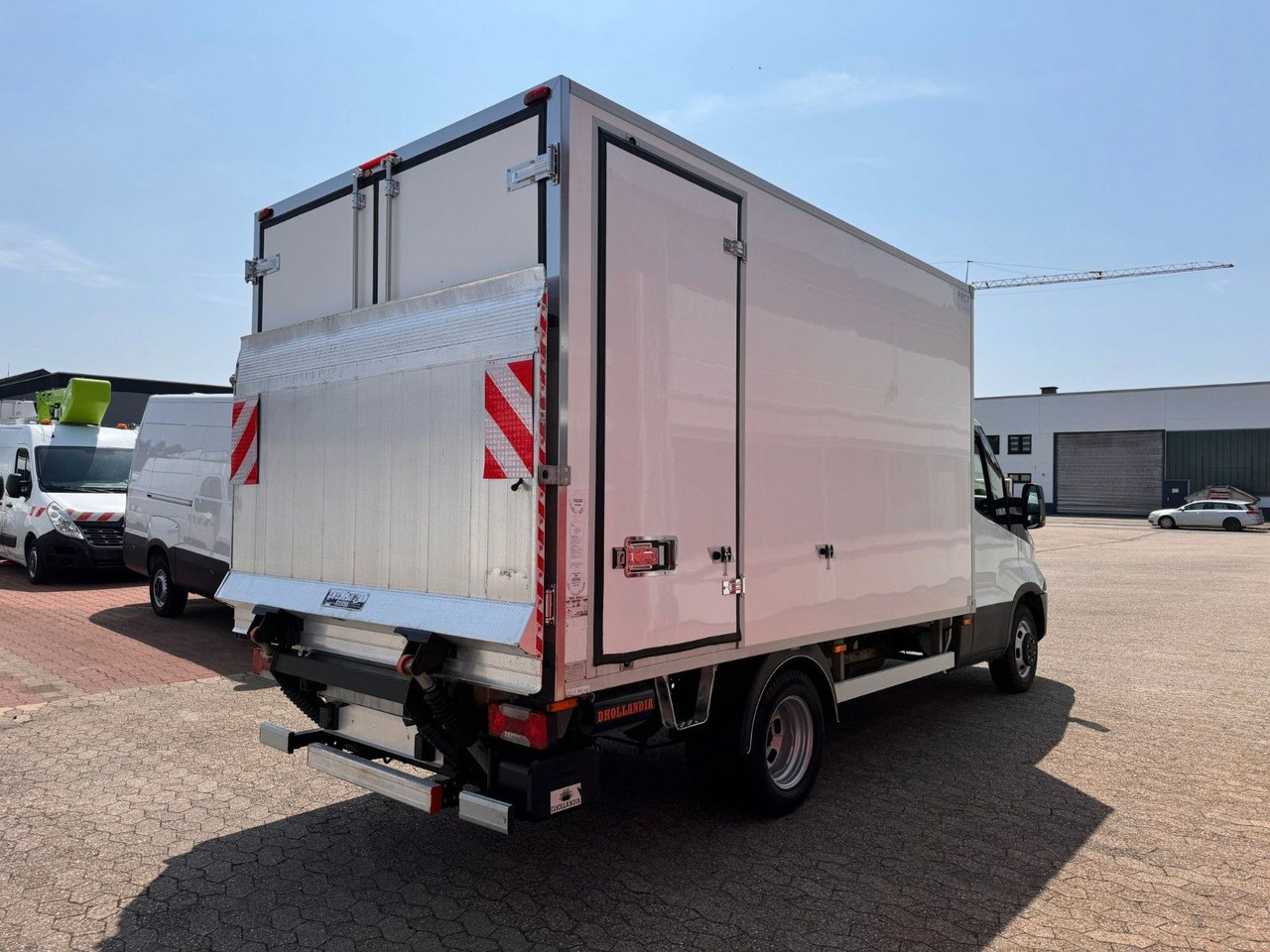 Iveco Daily 35C16 Tiefkühlkoffer Carrier Pulsor350 LWB - الشاحنات الصغيرة المبردة: صور 4 Iveco Daily 35C16 Tiefkühlkoffer Carrier Pulsor350 LWB - الشاحنات الصغيرة المبردة: صور 4