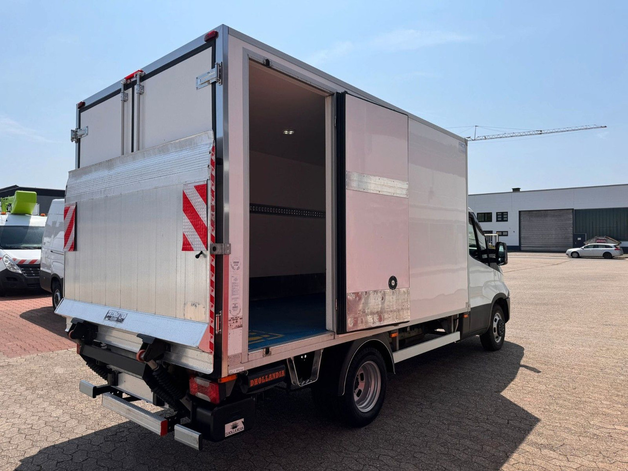 Iveco Daily 35C16 Tiefkühlkoffer Carrier Pulsor350 LWB - الشاحنات الصغيرة المبردة: صور 5 Iveco Daily 35C16 Tiefkühlkoffer Carrier Pulsor350 LWB - الشاحنات الصغيرة المبردة: صور 5