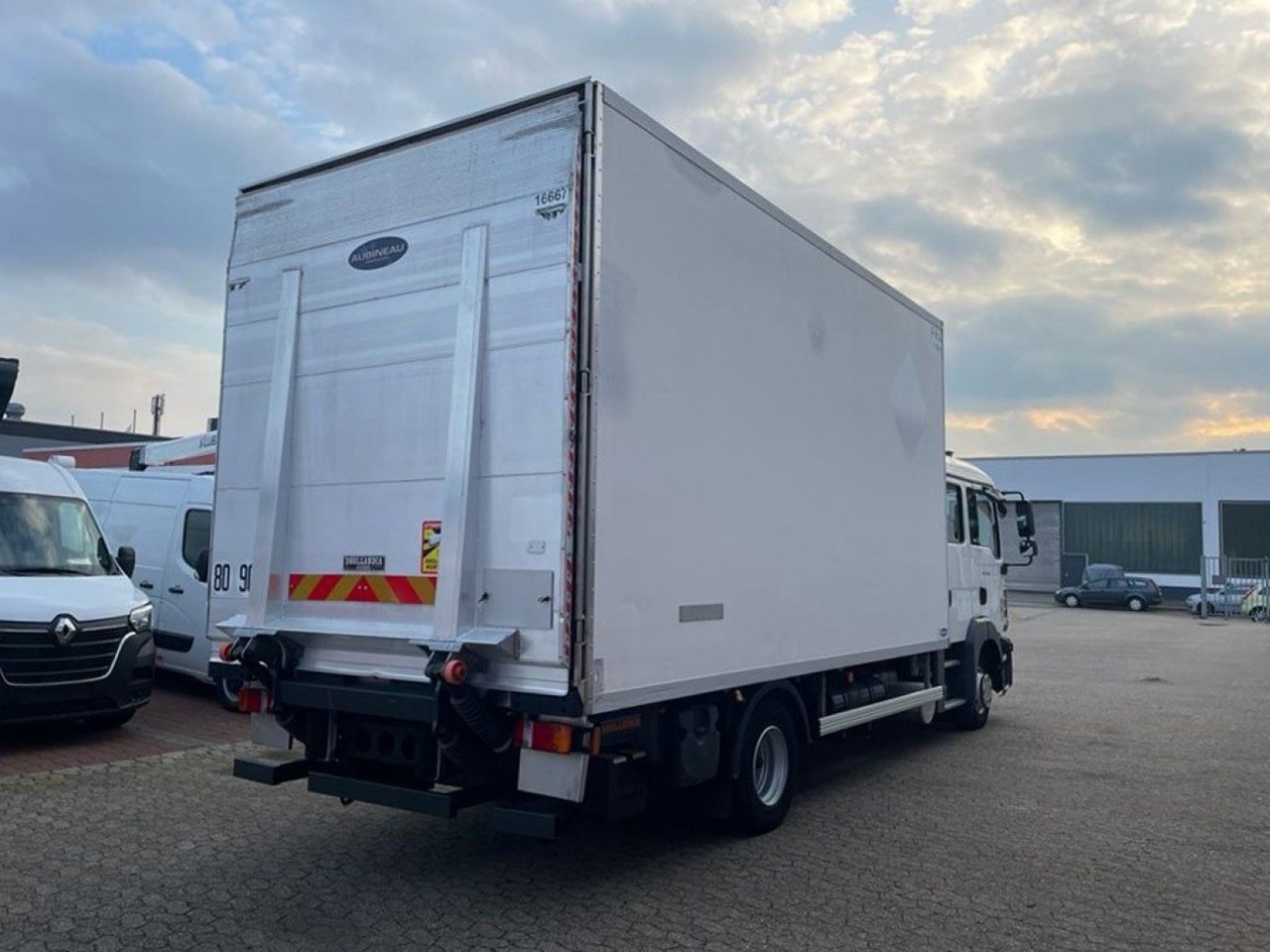 MAN TGL 10.220 Doka Tiefkühlkoffer LBW 1.5t - مبردة شاحنة: صور 4 MAN TGL 10.220 Doka Tiefkühlkoffer LBW 1.5t - مبردة شاحنة: صور 4
