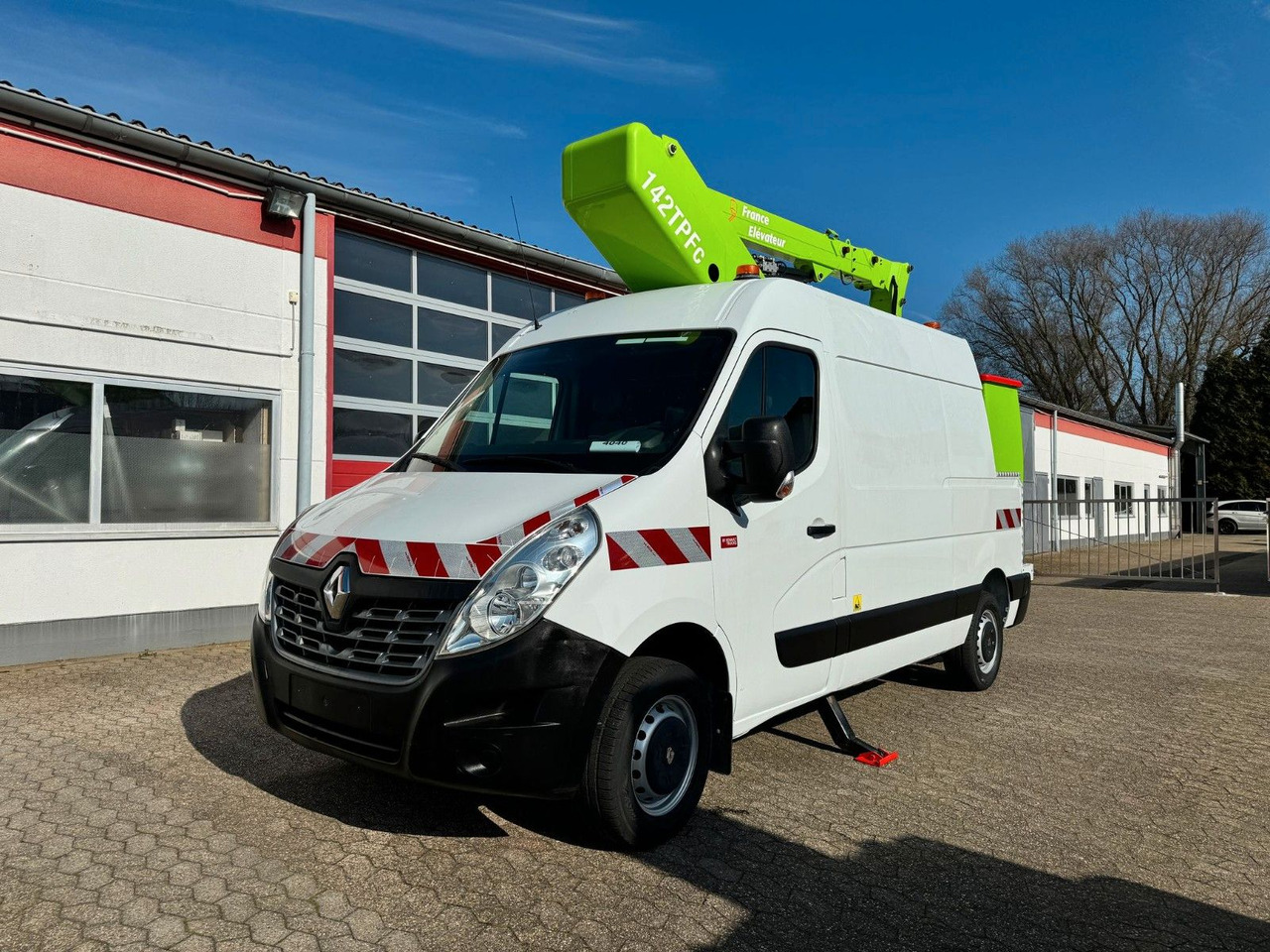 Renault Master Steiger France Elévateur 142 TPFc - مصاعد الازدهار محمولة على شاحنة: صور 1 Renault Master Steiger France Elévateur 142 TPFc - مصاعد الازدهار محمولة على شاحنة: صور 1