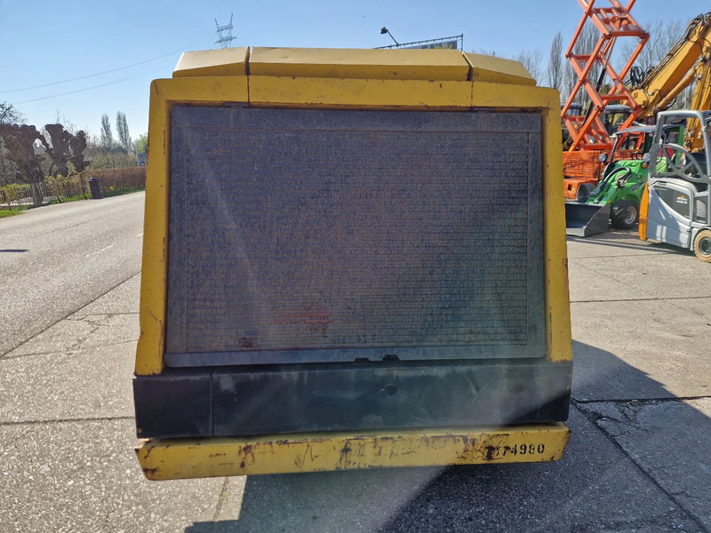 Atlas-Copco XAS350DD - ضاغط الهواء: صور 4 Atlas-Copco XAS350DD - ضاغط الهواء: صور 4