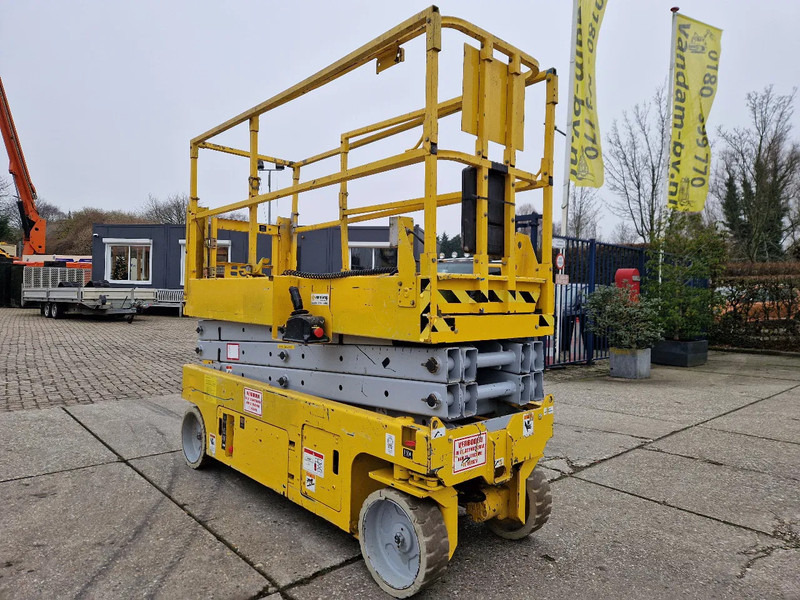 Genie GS2032 elektrisch werkhoogte 8m. en uitschuifplatform - رافعات مقصية: صور 4 Genie GS2032 elektrisch werkhoogte 8m. en uitschuifplatform - رافعات مقصية: صور 4