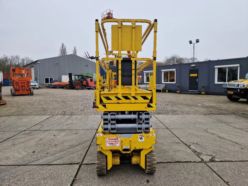 Genie GS2032 elektrisch werkhoogte 8m. met keuring - رافعات مقصية: صور 5 Genie GS2032 elektrisch werkhoogte 8m. met keuring - رافعات مقصية: صور 5