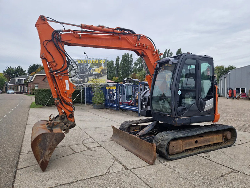 Hitachi ZX85US-5A - حفارة مصغرة: صور 1 Hitachi ZX85US-5A - حفارة مصغرة: صور 1