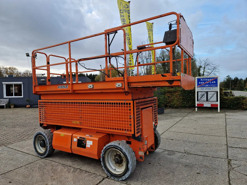 JLG 4069LE met 419 uur - رافعات مقصية: صور 1 JLG 4069LE met 419 uur - رافعات مقصية: صور 1