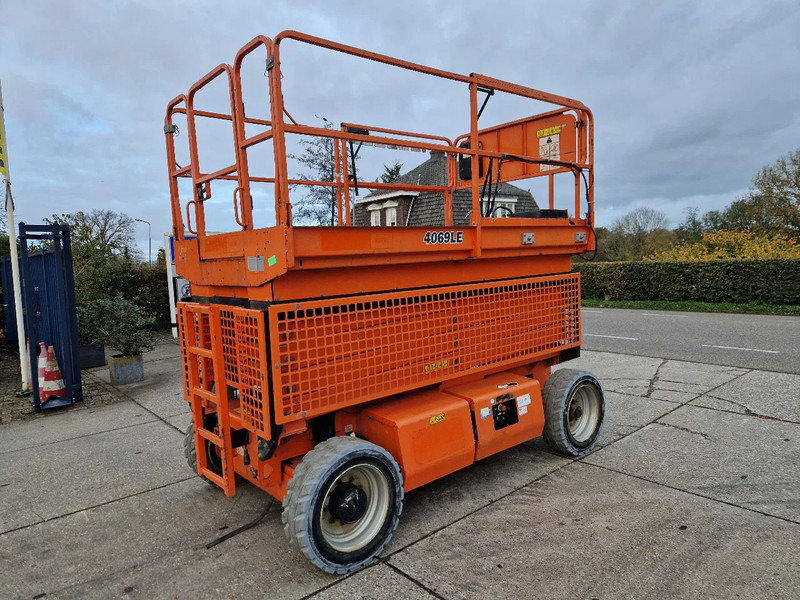 JLG 4069LE met 419 uur - رافعات مقصية: صور 2 JLG 4069LE met 419 uur - رافعات مقصية: صور 2