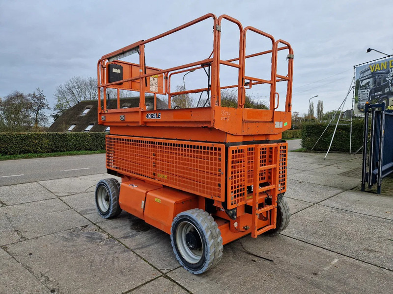 JLG 4069LE met 419 uur - رافعات مقصية: صور 5 JLG 4069LE met 419 uur - رافعات مقصية: صور 5