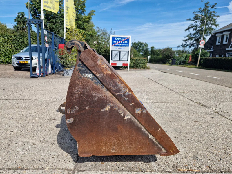 Jeroen van Leeuwen schepbak voor Volvo L30/L35 - بكت - آلات البناء: صور 4 Jeroen van Leeuwen schepbak voor Volvo L30/L35 - بكت - آلات البناء: صور 4