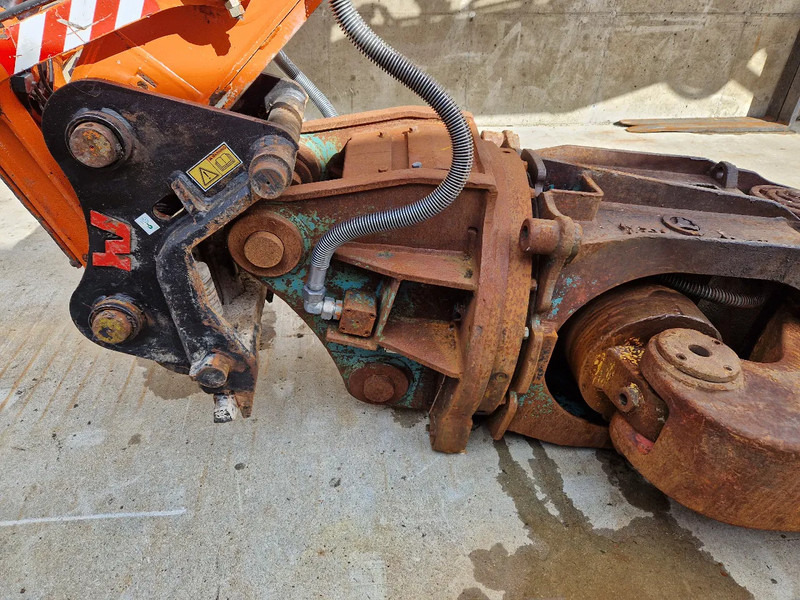 Komatsu JCY17 schrootschaar/betonvergruizer - ماكينة القص الهيدروليكي: صور 5 Komatsu JCY17 schrootschaar/betonvergruizer - ماكينة القص الهيدروليكي: صور 5