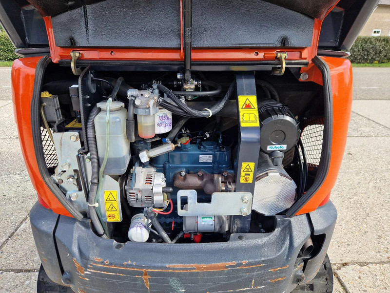 Kubota KX019-4 met 1990 uur - حفارة مصغرة: صور 4 Kubota KX019-4 met 1990 uur - حفارة مصغرة: صور 4