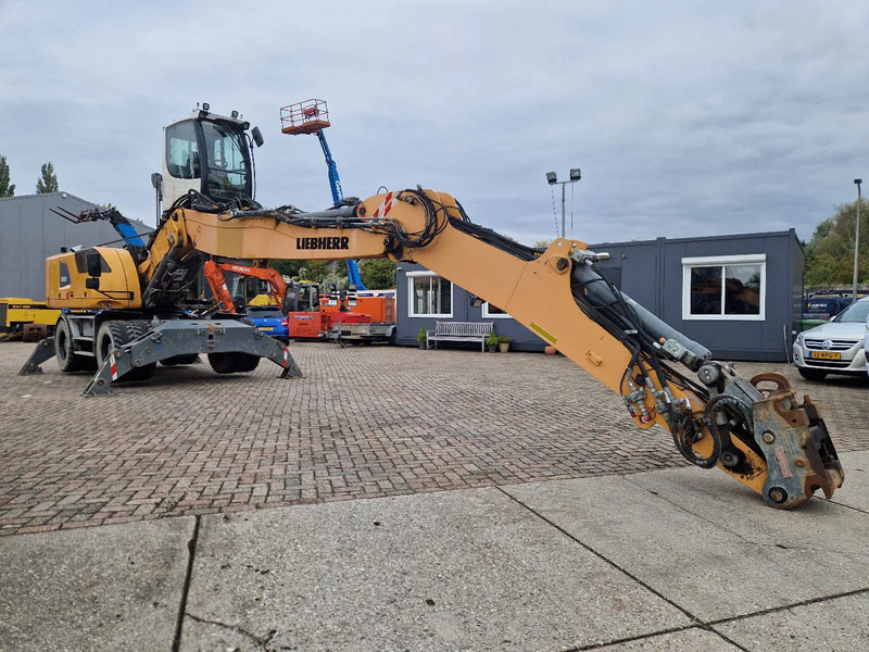 Liebherr A 920 Litronic - حفارة النقل والشحن: صور 4 Liebherr A 920 Litronic - حفارة النقل والشحن: صور 4