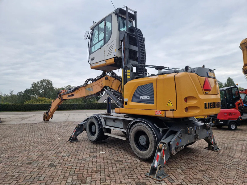 Liebherr A 920 Litronic - حفارة النقل والشحن: صور 1 Liebherr A 920 Litronic - حفارة النقل والشحن: صور 1