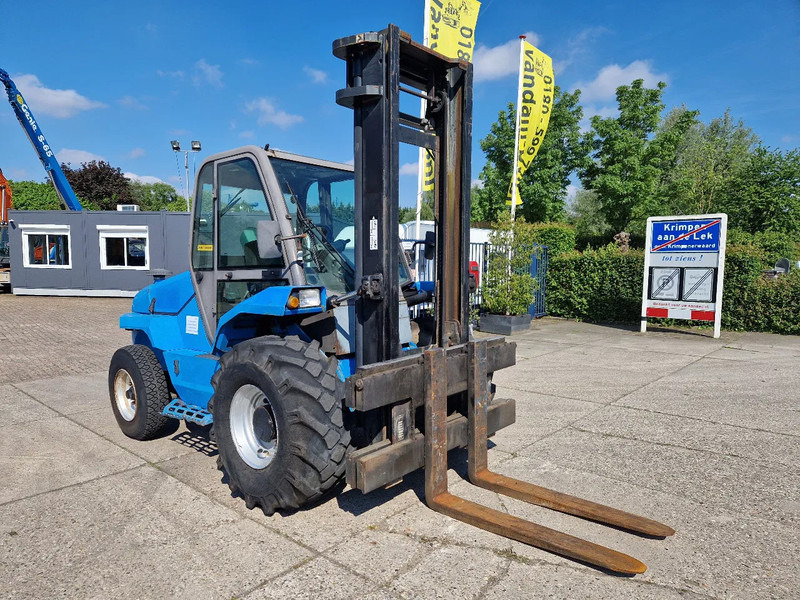 Manitou MC50 ruwterreinheftruck met sideshift - شاحنات الطرق الوعرة: صور 2 Manitou MC50 ruwterreinheftruck met sideshift - شاحنات الطرق الوعرة: صور 2