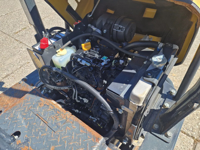 قلابة شاحنة Yanmar C12R-B 3-zijdig kiepend: صور 6