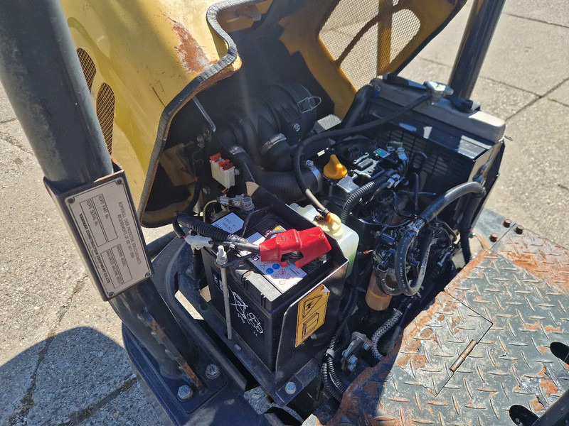 قلابة شاحنة Yanmar C12R-B 3-zijdig kiepend: صور 5