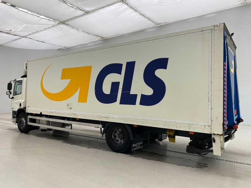 بصندوق مغلق شاحنة DAF CF65.250: صور 9