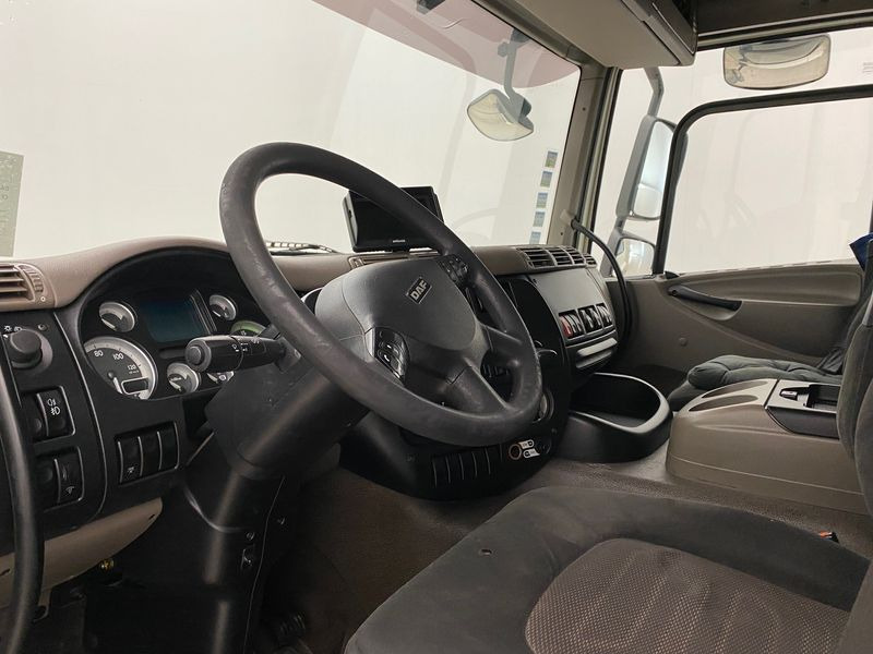بصندوق مغلق شاحنة DAF CF65.250: صور 10