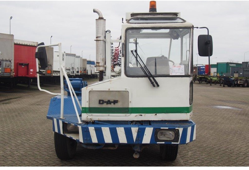 DAF RORO Terminal tractor TT13050H* - جرارات صالات المطارات: صور 2 DAF RORO Terminal tractor TT13050H* - جرارات صالات المطارات: صور 2