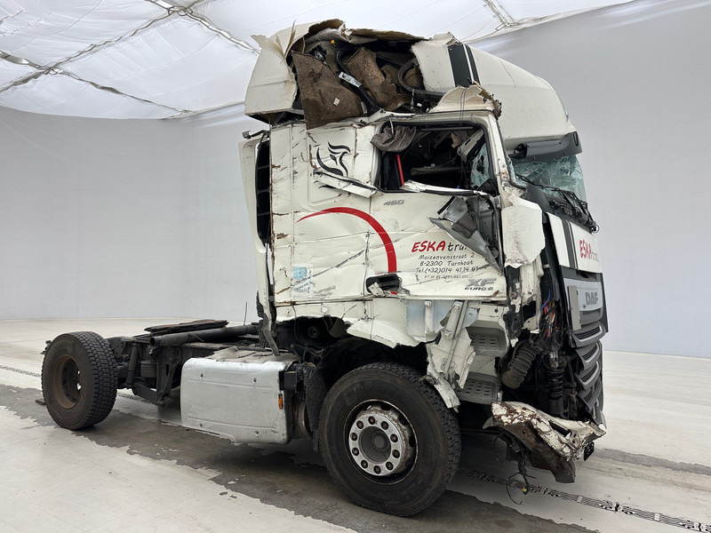 DAF XF 460 Super Space Cab - شاحنة جرار: صور 3 DAF XF 460 Super Space Cab - شاحنة جرار: صور 3