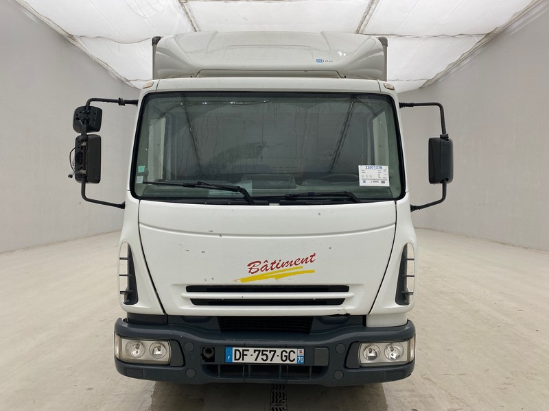 Iveco 120E17 - بصندوق مغلق شاحنة: صور 2 Iveco 120E17 - بصندوق مغلق شاحنة: صور 2
