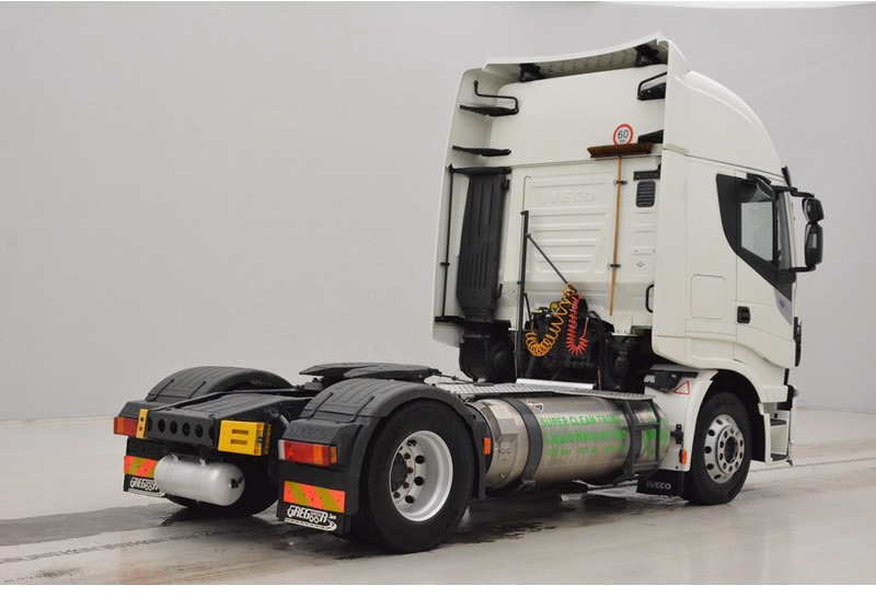 Iveco Stralis AS440S40 LNG Natural Power - شاحنة جرار: صور 4 Iveco Stralis AS440S40 LNG Natural Power - شاحنة جرار: صور 4