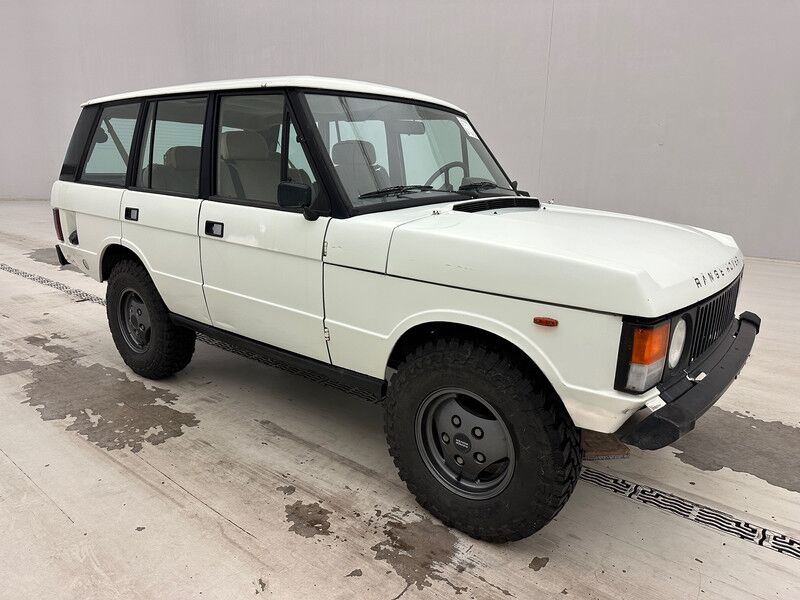Land Rover Range Rover V8 - سيارة ستيشن: صور 3 Land Rover Range Rover V8 - سيارة ستيشن: صور 3