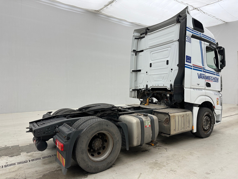 Mercedes-Benz Actros 1842 - شاحنة جرار: صور 5 Mercedes-Benz Actros 1842 - شاحنة جرار: صور 5