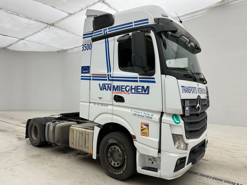 Mercedes-Benz Actros 1842 - شاحنة جرار: صور 3 Mercedes-Benz Actros 1842 - شاحنة جرار: صور 3
