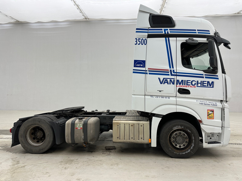 Mercedes-Benz Actros 1842 - شاحنة جرار: صور 4 Mercedes-Benz Actros 1842 - شاحنة جرار: صور 4