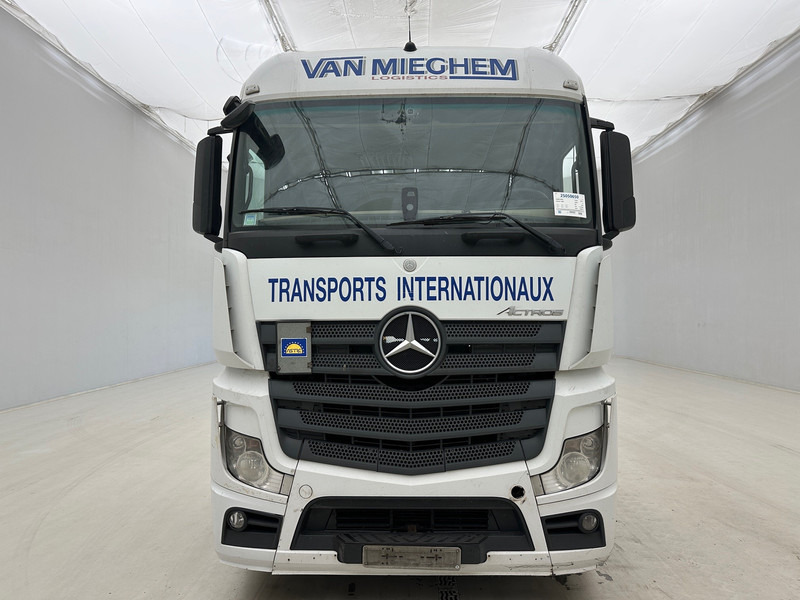 Mercedes-Benz Actros 1842 - شاحنة جرار: صور 2 Mercedes-Benz Actros 1842 - شاحنة جرار: صور 2