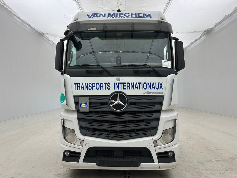 Mercedes-Benz Actros 1842 - شاحنة جرار: صور 2 Mercedes-Benz Actros 1842 - شاحنة جرار: صور 2