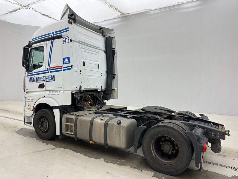 شاحنة جرار Mercedes-Benz Actros 1842: صور 7 شاحنة جرار Mercedes-Benz Actros 1842: صور 7