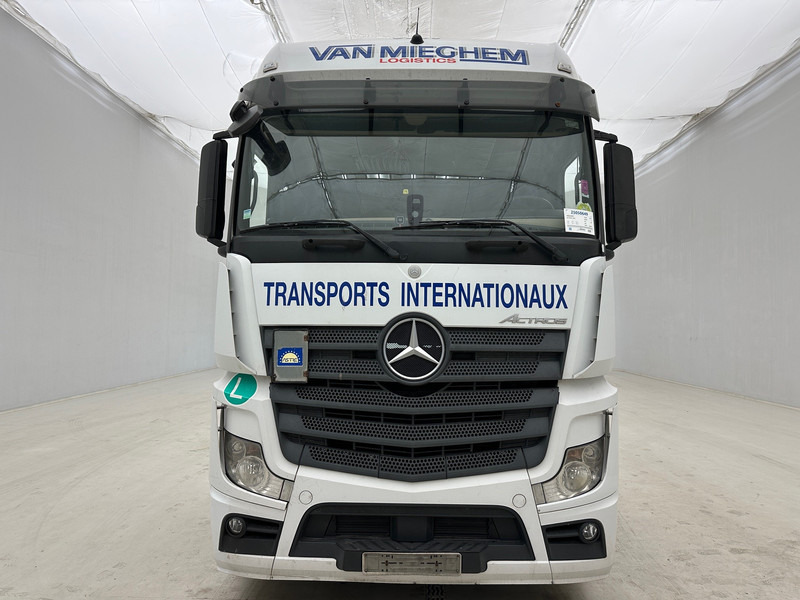 Mercedes-Benz Actros 1842 - شاحنة جرار: صور 2 Mercedes-Benz Actros 1842 - شاحنة جرار: صور 2