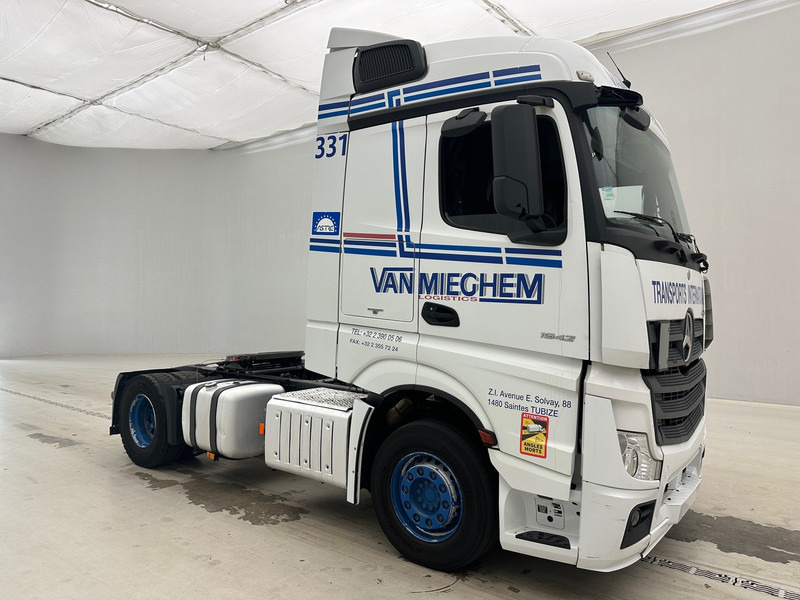 Mercedes-Benz Actros 1942 - شاحنة جرار: صور 3 Mercedes-Benz Actros 1942 - شاحنة جرار: صور 3