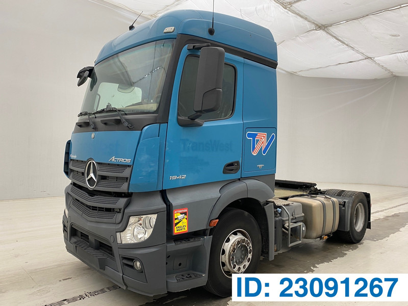 Mercedes-Benz Actros 1942 - شاحنة جرار: صور 1 Mercedes-Benz Actros 1942 - شاحنة جرار: صور 1