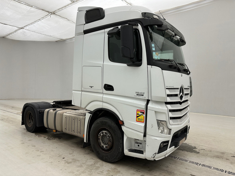 Mercedes-Benz Actros 1942 - شاحنة جرار: صور 3 Mercedes-Benz Actros 1942 - شاحنة جرار: صور 3