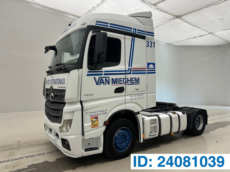 Mercedes-Benz Actros 1942 - شاحنة جرار: صور 1 Mercedes-Benz Actros 1942 - شاحنة جرار: صور 1