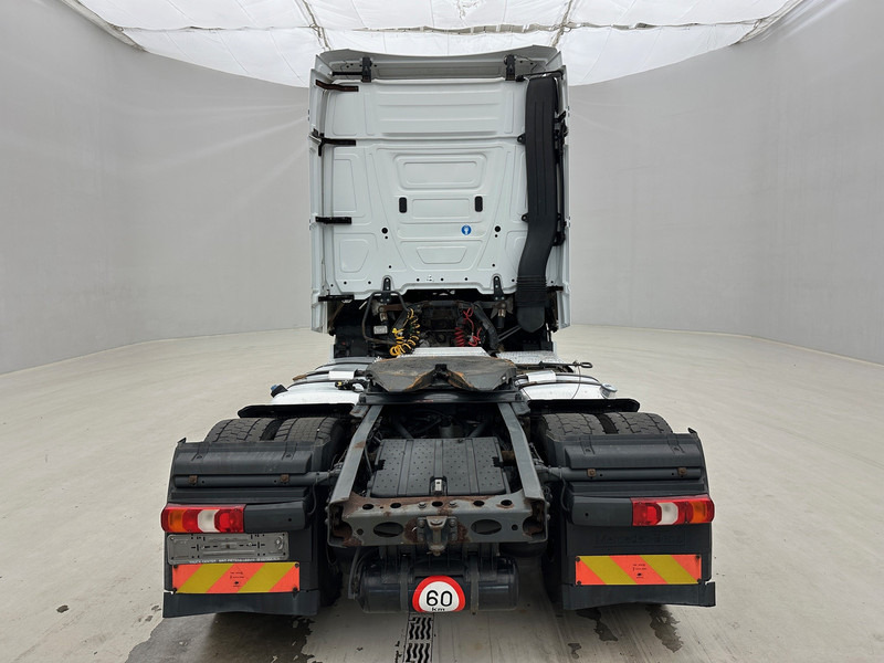 Mercedes-Benz Actros 1942 - شاحنة جرار: صور 5 Mercedes-Benz Actros 1942 - شاحنة جرار: صور 5