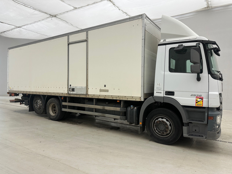 Mercedes-Benz Actros 2536 - 6x2 - بصندوق مغلق شاحنة: صور 3 Mercedes-Benz Actros 2536 - 6x2 - بصندوق مغلق شاحنة: صور 3