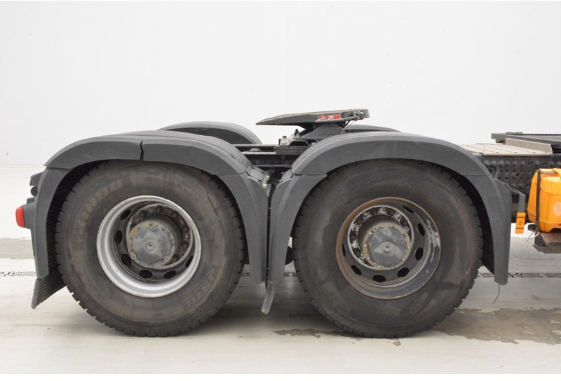 Mercedes-Benz Actros 2645 - 6x4 "NON-EU"* - شاحنة جرار: صور 4 Mercedes-Benz Actros 2645 - 6x4 "NON-EU"* - شاحنة جرار: صور 4