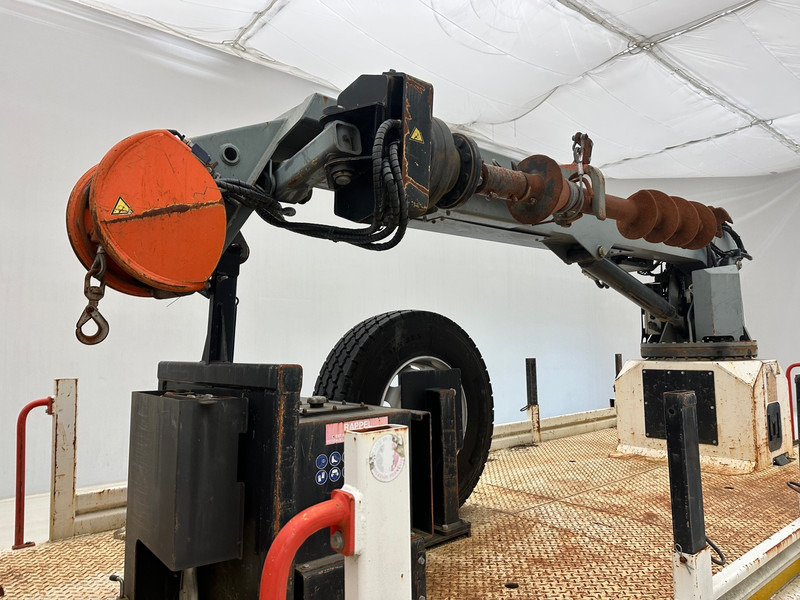 شاحنة كرين Renault D14.250: صور 10 شاحنة كرين Renault D14.250: صور 10