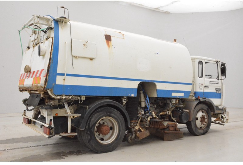 Renault Midliner S150 - RHD* - سياره كنس شوارع: صور 5 Renault Midliner S150 - RHD* - سياره كنس شوارع: صور 5