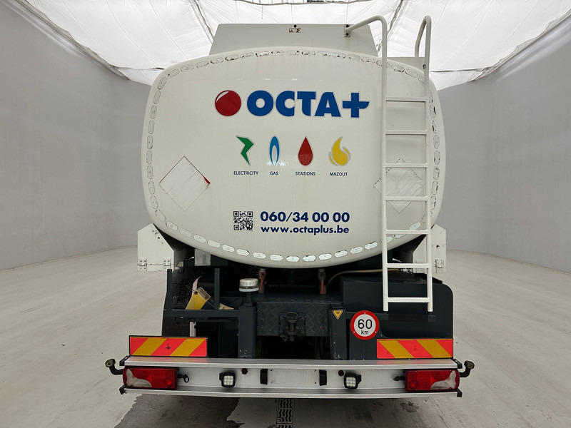 Scania P360 - 6x2 - شاحنة صهريج: صور 5 Scania P360 - 6x2 - شاحنة صهريج: صور 5